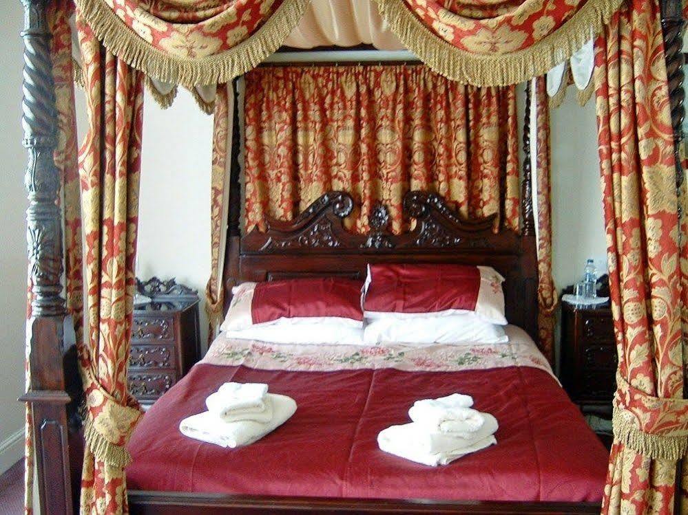 The Windmill Hotel Alford  Esterno foto